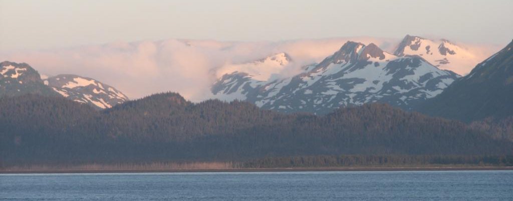 Montañas de la costa de Alaska